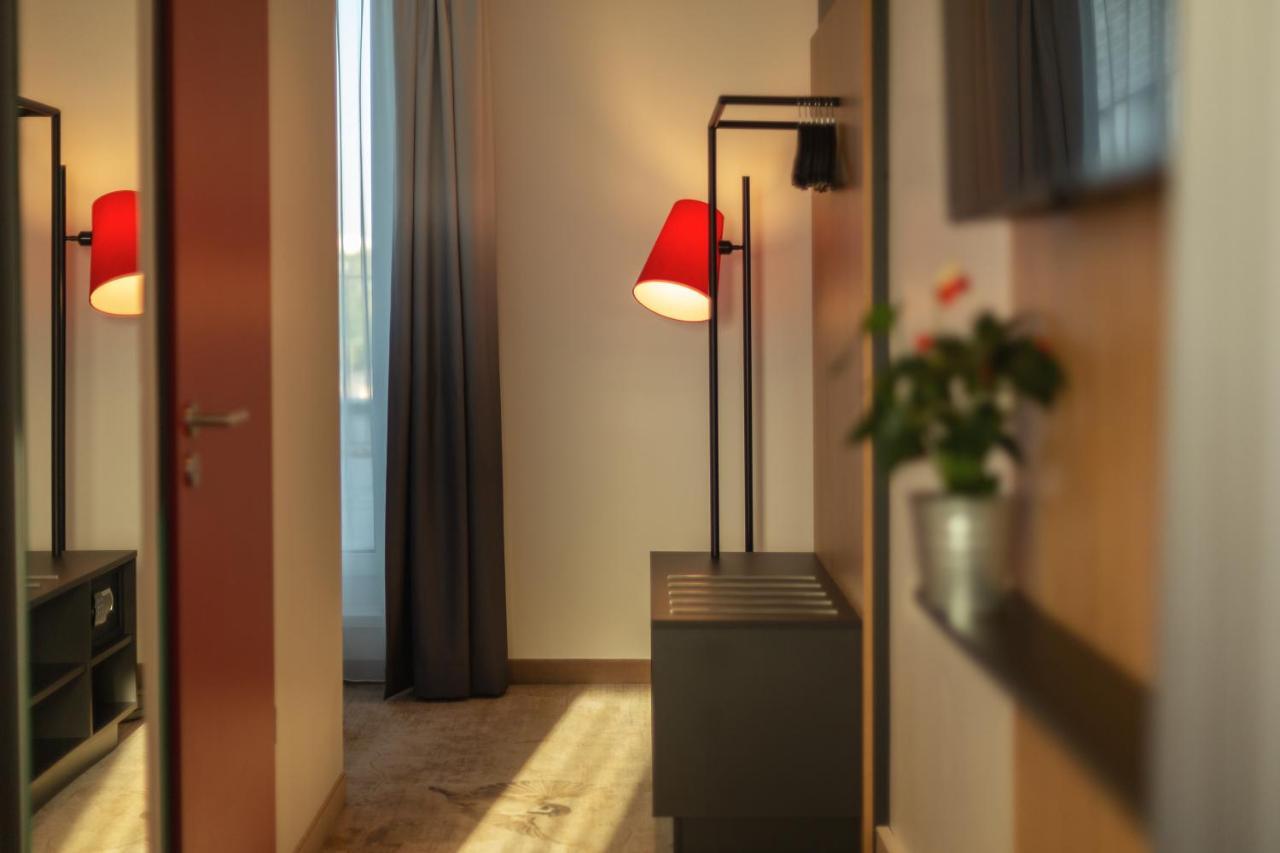 Holiday Inn - The Niu, Sparrow Regensburg By Ihg Ngoại thất bức ảnh